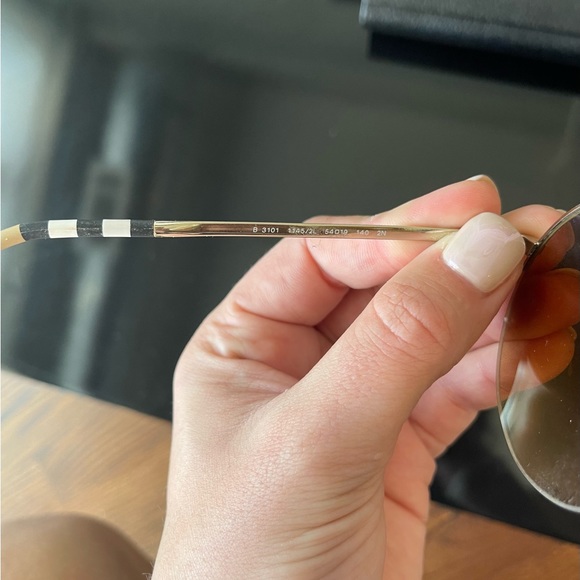 Burberry Pippa Sunglasses - Picture 3 of 6